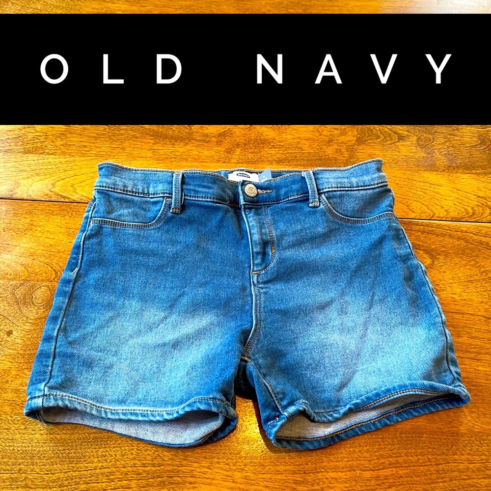 16 Old Navy shorts